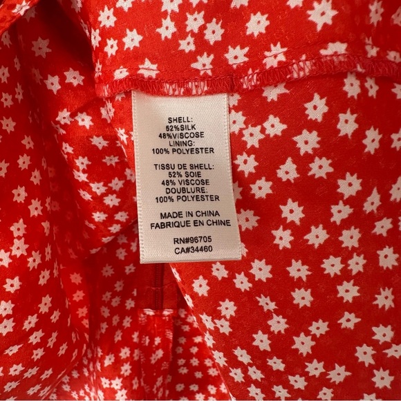 Rebecca Taylor Top Size Medium Red Silk Ditzy Floral Casual Office Career V-Neck - Picture 5 of 9